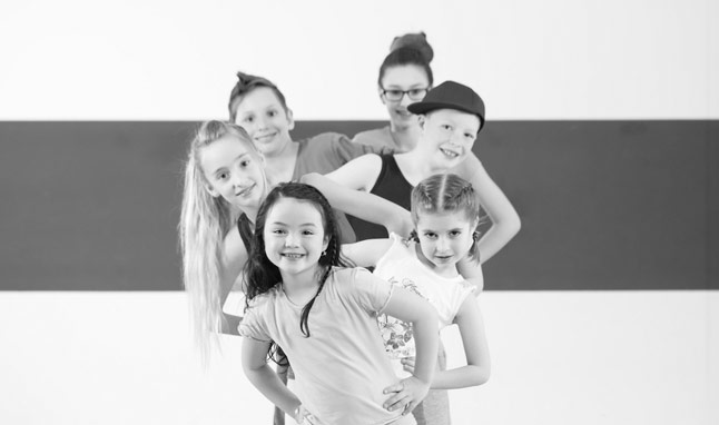 Art Danse Studio - Eveil Initiation Pilates Danse classique & contemporaine